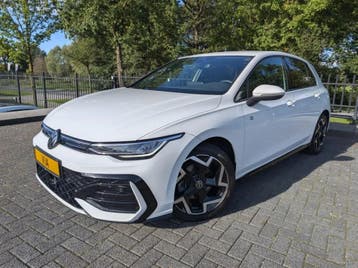 Volkswagen Golf | Zakelijke Lease v.a. €442.2 pm, Automaat, Gebruikt, Overige carrosserieën, Wit