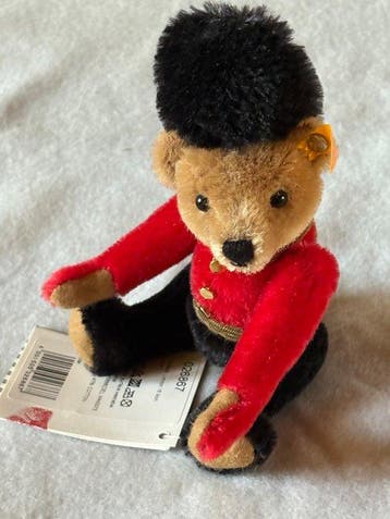 Steiff: Teddybeer London 16cm, EAN 026867 - Teddybeer