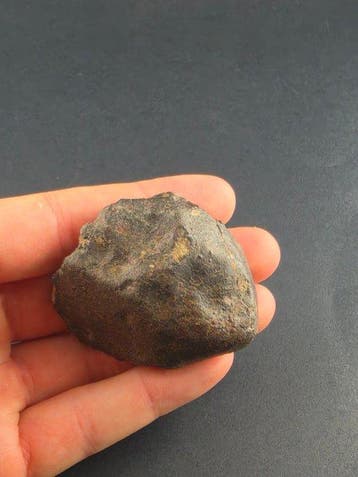 meteoriet Chondrite meteoriet - Hoogte: 5 cm - 99 g
