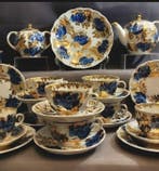 Lomonosov Imperial Porcelain Factory - Golden Garden – Nina, Antiek en Kunst, Antiek | Meubels | Tafels