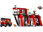 LEGO City - Brandweerkazerne en brandweerauto - 843, Verzenden, Zo goed als nieuw