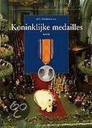 Koninklijke medailles - Zuidema, Boeken, Verzenden, Gelezen