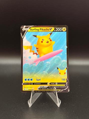 Pokemon Sword & Shield Surfing Pikachu V #008/025, Verzenden, Gebruikt, Losse kaart
