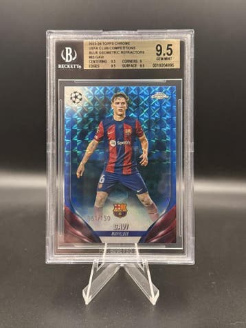 Beckett 9.5 Topps Chrome UEFA Gavi Blue Refractors 061/150 #, Verzenden, Zo goed als nieuw, Losse kaart