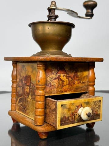 Koffiemolen - Hout - Dorpsmolen