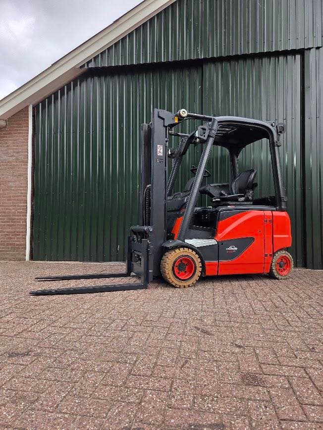 Linde E20 Elektrische Heftruck BJ 2017 Triplex Sideshift, Zakelijke goederen, Machines en Bouw | Heftrucks en Intern transport