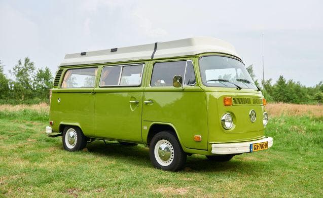 4 pers. Volkswagen camper huren in Drachten? Vanaf € 117 p.d, Caravans en Kamperen, Verhuur