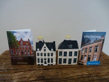 KLM-huisje - Twee KLM/Bols huisjes nr 105 en 106 met, Antiek en Kunst