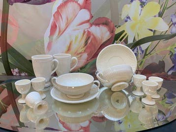Wedgwood - Tafelservies (12) - Aardewerk - Edme