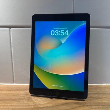 Apple iPad (5th Generation) 128GB Wifi - Mobiele telefoon, Nieuw