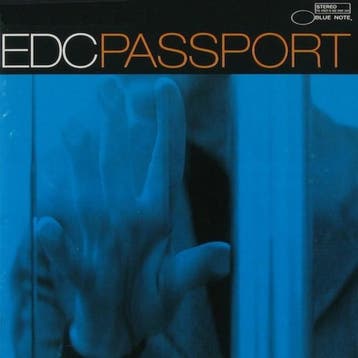 cd - EDC - Passport, Verzenden, Zo goed als nieuw