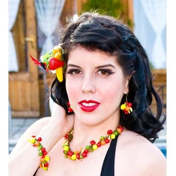 Bow and CRossbones, Fruit armband., Verzenden, Nieuw