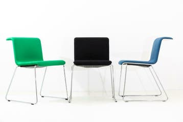Gebruikte Bulo TAB Chair grijs en blauw stof |Ocazu, Overige plaatsen, Ophalen of Verzenden, Gebruikt, Stoel