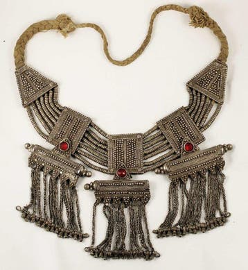 Grote Labba-halsketting - Zilver, Glas - Jemen - Begin 20e, Antiek en Kunst