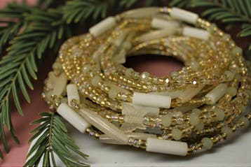 Waist Beads / Afrikaanse Heupketting - ISIUWA - Wit- Glow in, Sieraden, Tassen en Uiterlijk, Kettingen, Ophalen of Verzenden, Nieuw