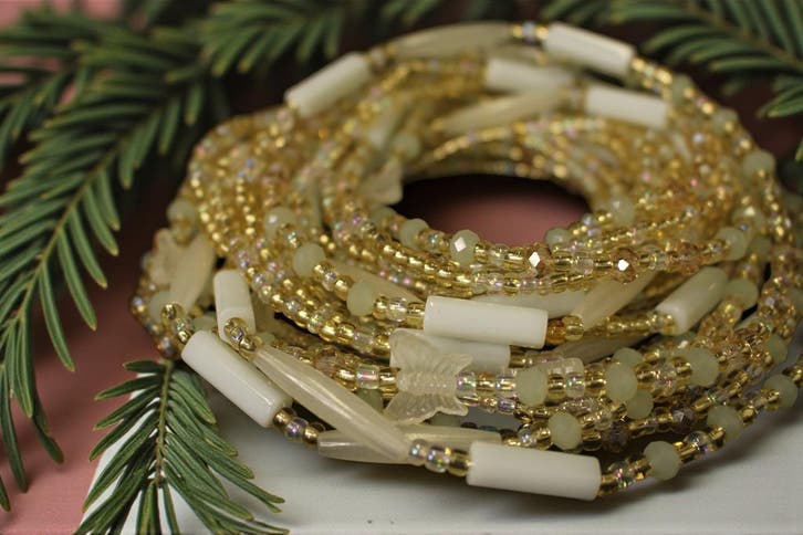 Waist Beads / Afrikaanse Heupketting - ISIUWA - Wit- Glow in, Sieraden, Tassen en Uiterlijk, Kettingen, Nieuw, Ophalen of Verzenden
