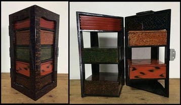 Unique Vintage Japanese Lacquered Folding Desktop Cabinet, Antiek en Kunst