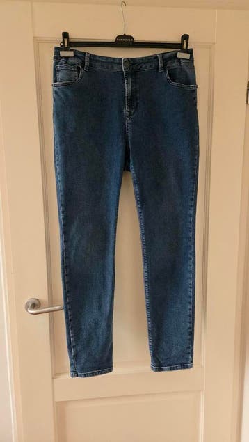 mooie jeans van Blue Daze (Summum Woman) maat 44-46, Kleding | Dames, BLUE DAZE - SUMMUM WOMAN, Ophalen of Verzenden, Zo goed als nieuw