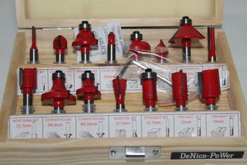Bovenfrees 5 snelheden + Accessoire set en kistje met 18V, Verzenden, Nieuw