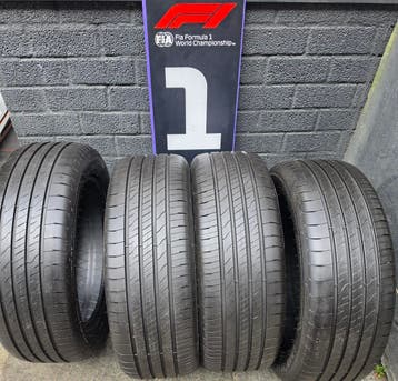 215/55r18 99V Goodyear 2 stuks!! dotcode24, Ophalen, 18 inch, 215 mm, Nieuw
