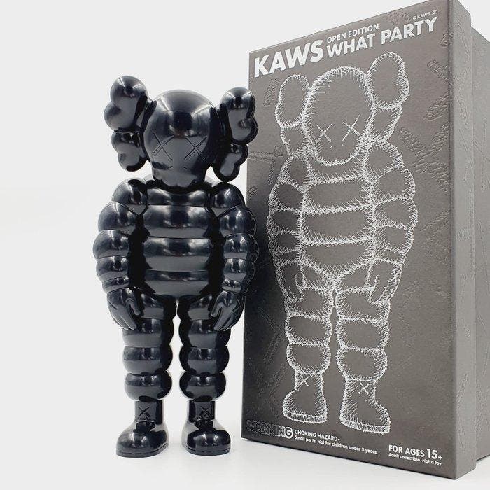 Kaws (1974) - NO RESERVE Kaws What Party Black 2020, Antiek en Kunst, Kunst | Designobjecten