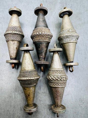 Grote etnische kralen voor tribale sieraden - metaal met een, Antiek en Kunst