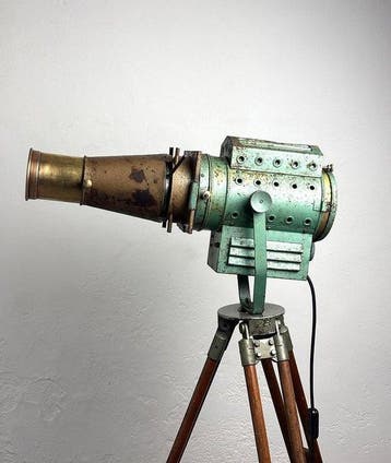 A stunning and rare vintage theatrical spotlight - Mid-20th, Nieuw