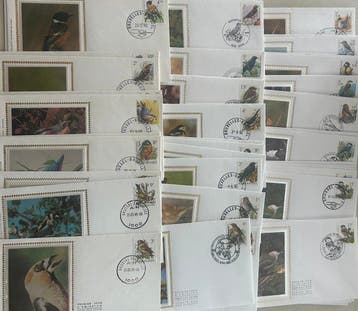 België 1985/2001 - Verzameling van 57 FDCs ’Vogels van, Gestempeld