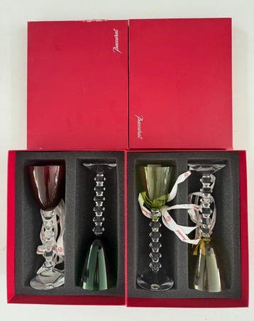 Baccarat - Baccarat - Wijnglas (4) - Vega - Kristal, Antiek en Kunst