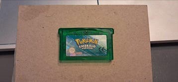 Nintendo - Gameboy Advance - Pokémon Emerald Version -, Spelcomputers en Games, Nieuw