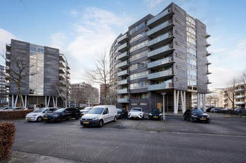 Te huur: Appartement Marga Klompéhof in Almere, Huizen en Kamers, Almere, Flevoland, Appartement