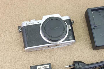 Panasonic Lumix DMC-GF7 Body + Accessoires Digitale camera, Nieuw