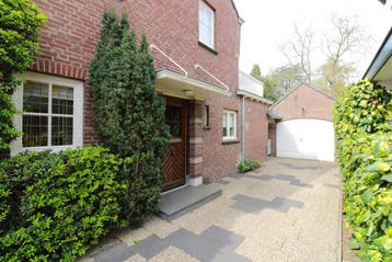 Te huur: Huis Provincialeweg in Veldhoven, Veldhoven, Noord-Brabant