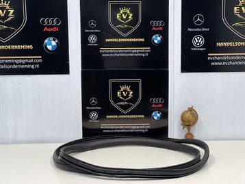 Peugeot Rifter 1.2 portier rubber rechts voor bj.2020, Gebruikt, Voor, Peugeot
