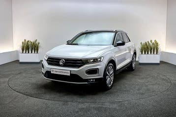 Zakelijke Lease |  Volkswagen T-Roc 1.5 TSI 150pk Sport, Stof, Gebruikt, Overige brandstoffen, Wit