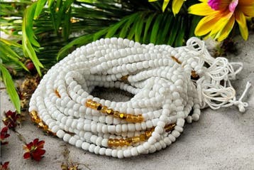 Waist Beads / Afrikaanse Heupketting - Abiéyuwa - Wit / goud, Ophalen of Verzenden, Nieuw
