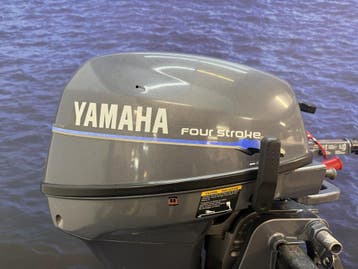 “ Yamaha 6 pk buitenboordmotor | Twee Cilinder 4 takt “, 5 tot 10 pk, Viertaktmotor, Ophalen of Verzenden, Zo goed als nieuw