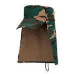 Veldpet leger met nekbescherming in camouflage kleuren