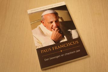 9789492093882 . Titel:  Paus Franciscus / Een chaotisch...., Nieuw