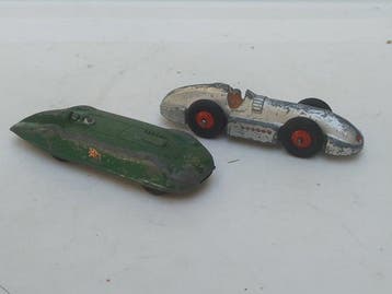 Dinky Toys 1:48 - Model raceauto (2) - Pre-War FIRST, Nieuw