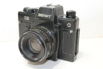 KMZ Krasnogorsk Zenit-19 + Helios-44M 2/58mm | Single lens, Nieuw