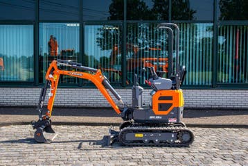 Develon DX10Z-7 | Minigraver, Graafmachine