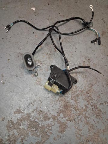 Powertrim relais en knop Honda BF 40 / 50, Watersport en Boten, Ophalen of Verzenden, Gebruikt, Motor en Techniek