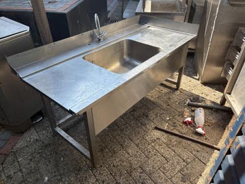 RVS Aanvoertafel met Spoelbak en Kraan 159x73x68cm (B x D x, Ophalen of Verzenden, Gebruikt