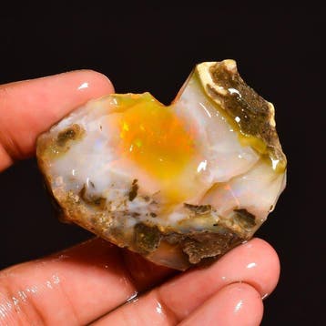 Opaal 17,7 g Natuurlijke Ethiopische Fire Welo-Opaal Ruwe,