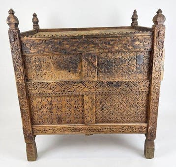 Swat valley Ghurra wedding/storage chest - Hout - Pakistan -
