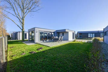 Zeeland: Vakantiepark De Zeeuwse Parel nr 008 te koop, Chalet, Zeeland