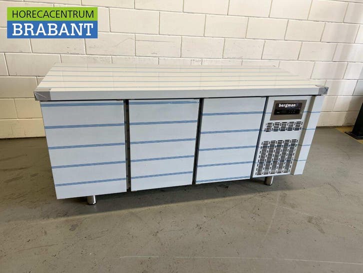 RVS Coreco Premium koelwerkbank 3 deuren 1/1 gastronorm, Zakelijke goederen, Horeca | Keukenapparatuur, Nieuw in verpakking, Ophalen of Verzenden