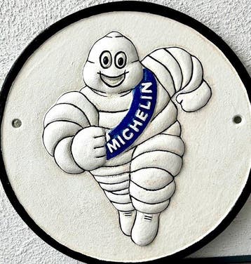 Reclamebord - Zwaar gietijzeren reclamebord Michelin