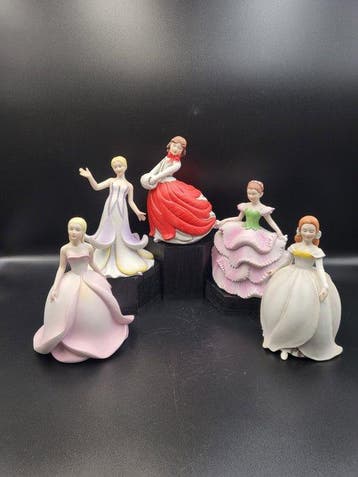 Lot de 5 figurines florales en porcelaine peinte à la main –, Antiek en Kunst